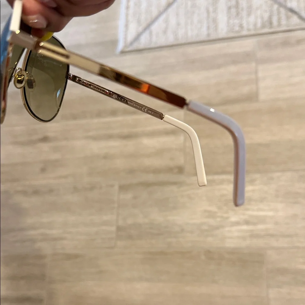 Gucci White and Gold Aviator Sunglasses with Gradient Brown Lenses - Picture 5 of 6